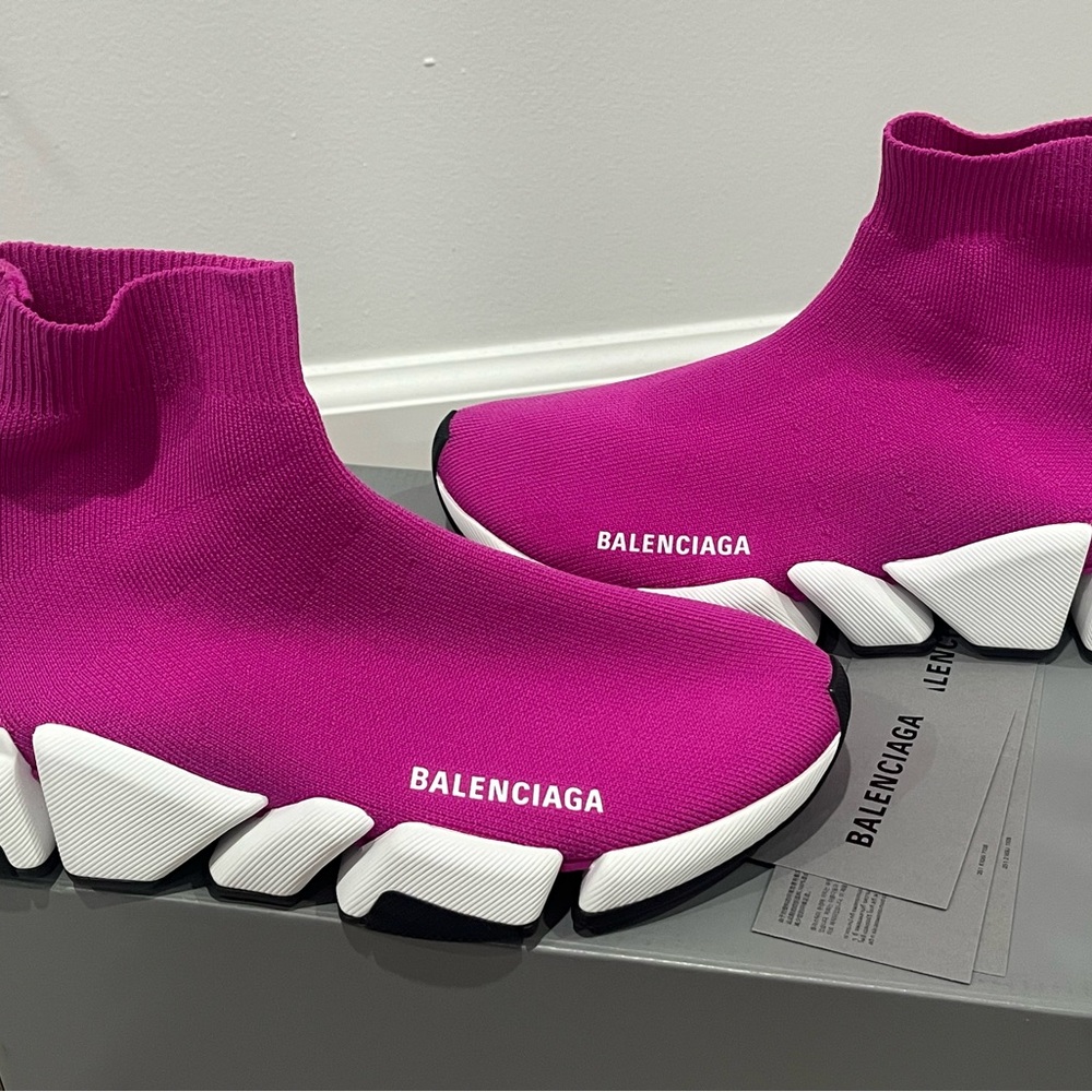 NEW IN BOX Balenciaga Speed 2.0 Fuchsia Knit Sneakers